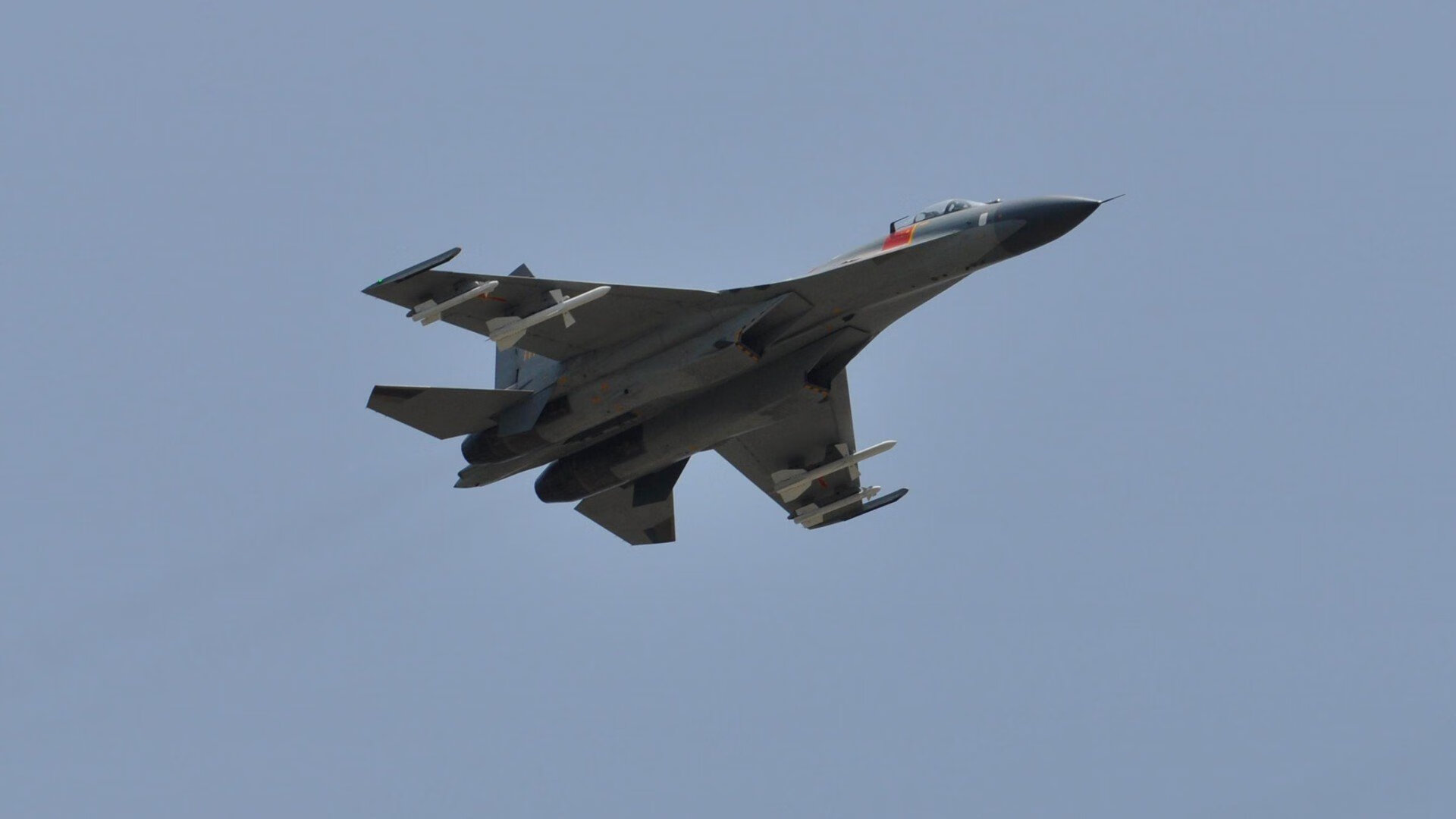 双线狂飙，F1新赛季揭幕战的极速启示与黄蜂翻盘骑士的逆转哲学