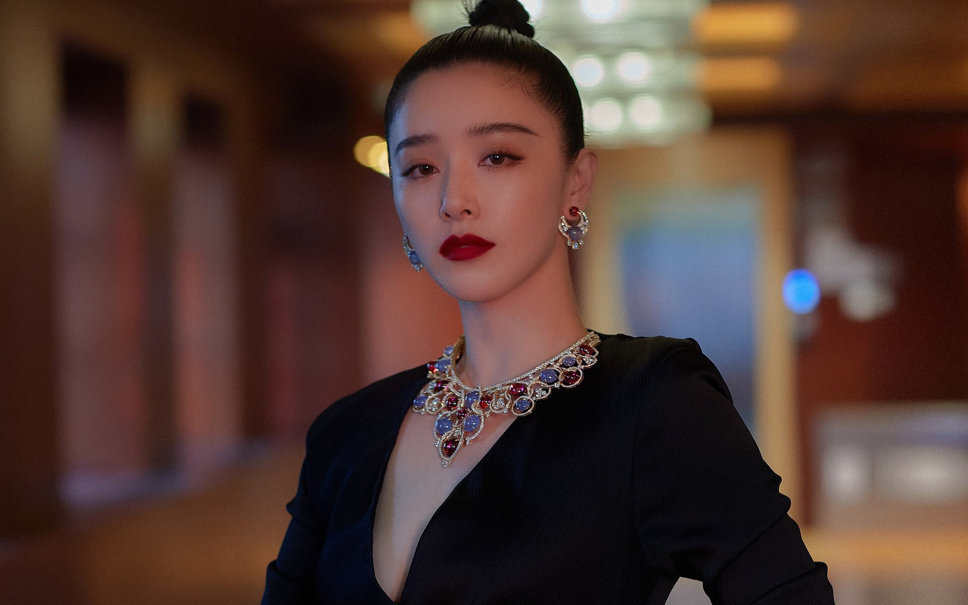 边缘与中心,当几内亚轻取安哥拉,萨拉赫在德甲争冠战中接管比赛